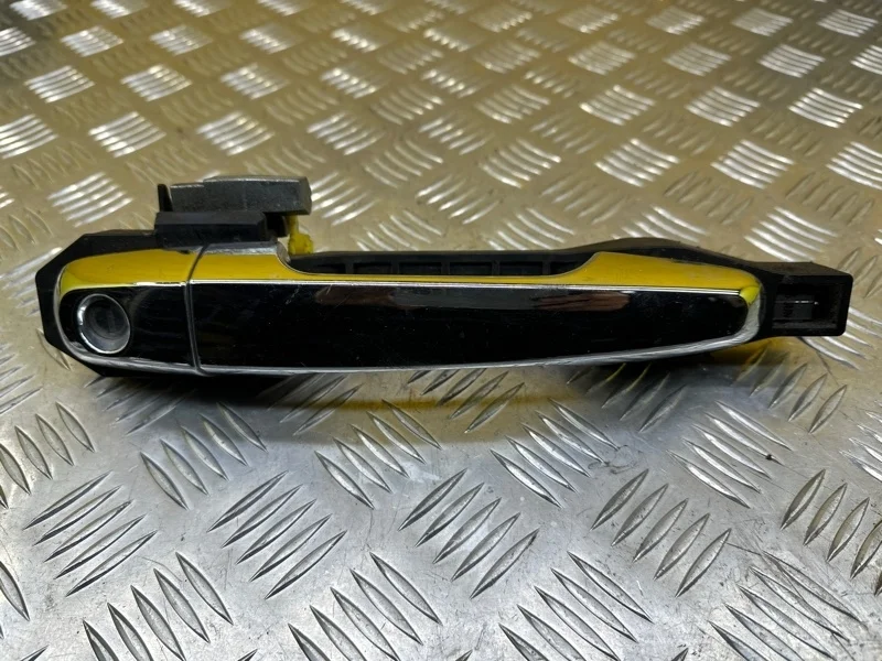 Ручка двери наружная передняя правая Mitsubishi L200 (2006-2015) 2006 5716A032 ПИКАП 2.5 D 4D56