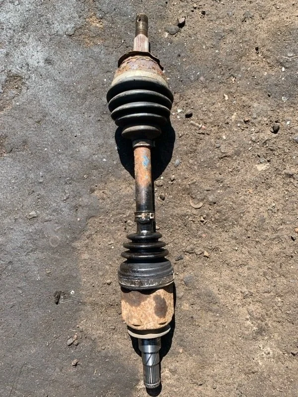 Полуось передняя правая (приводной вал, ШРУС) Nissan Pathfinder (R51M) 2004-2013 2010 39100EB300 2.5 D YD25DDTI