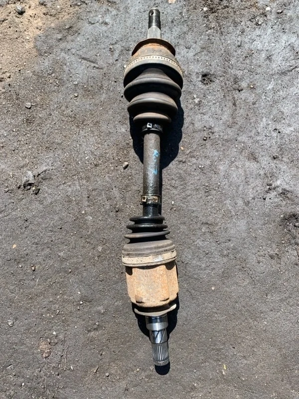 Полуось передняя левая (приводной вал, ШРУС) Nissan Pathfinder (R51M) 2004-2013 2010 39100EB300 2.5 D YD25DDTI