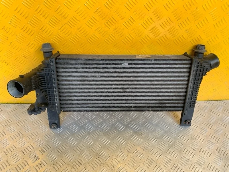 Интеркулер Nissan Pathfinder (R51M) 2004-2013 2010 144615X00A 2.5 D YD25DDTI