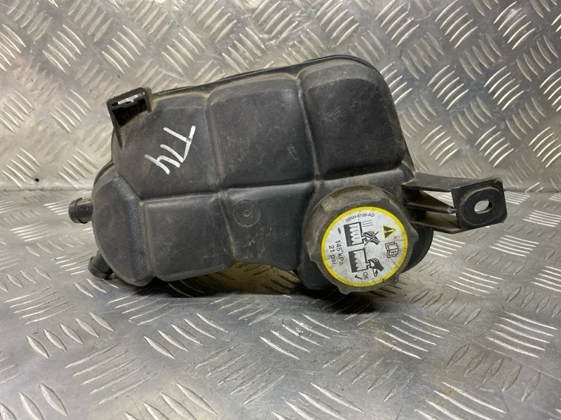 Бачок расширительный Land Rover Freelander II (2006-2014) 2013 LR004080 2.2 D 224DT