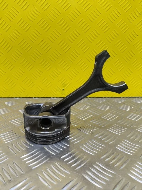 Поршень Lexus LX 570 (2007-2022) 2009 131010S011 5.7 I 3URFE