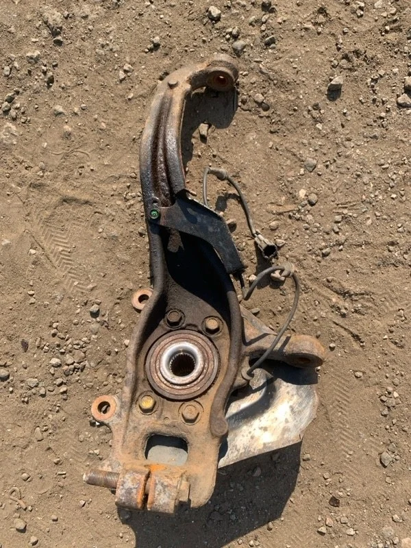 Кулак поворотный левый Nissan Pathfinder (R51M) 2004-2013 2006 40015EB000 ВНЕДОРОЖНИК 2.5 D YD25DDTI