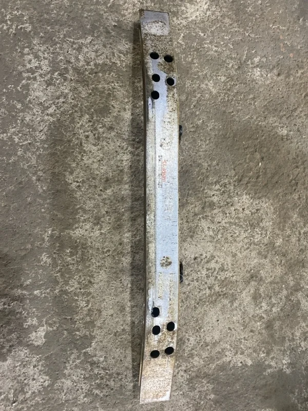 Усилитель бампера переднего Toyota Land Cruiser Prado 150 (2009-2023) 2013 5202160160 ВНЕДОРОЖНИК 3.0 D 1KDFTV