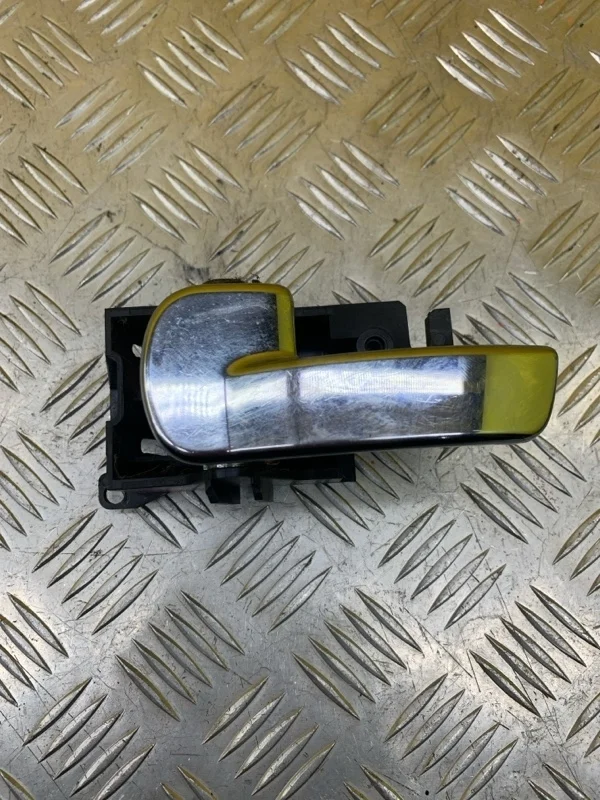 Ручка двери внутренняя задняя левая Nissan Navara (D40) 2004-2015 2007 80671EB32B 2.5 D YD25DDTI