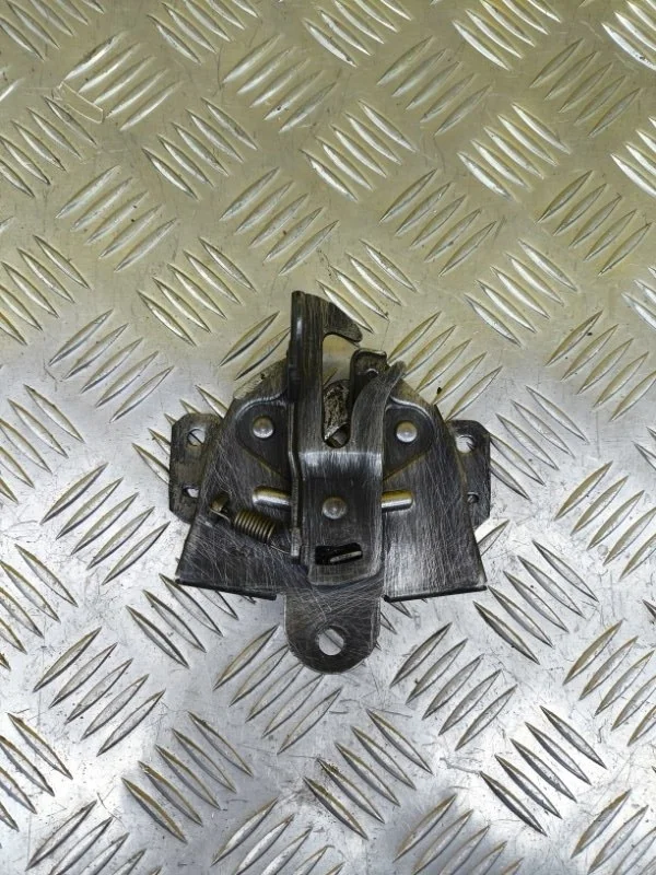 Замок капота Mitsubishi L200 (2006-2015) 2006 5908A019 ПИКАП 2.5 D 4D56