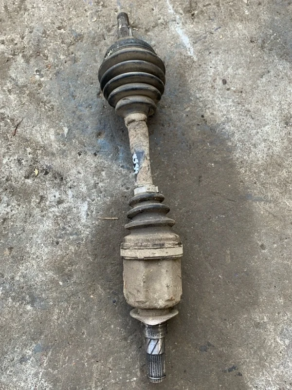 Полуось передняя правая (приводной вал, ШРУС) Nissan Pathfinder (R51M) 2004-2013 2005 39100EB310 ВНЕДОРОЖНИК 2.5 D YD25DDTI