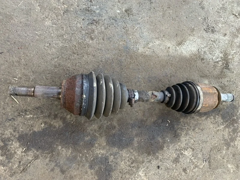 Полуось передняя левая (приводной вал, ШРУС) Nissan Pathfinder (R51M) 2004-2013 2007 39100EB310 ВНЕДОРОЖНИК 2.5 D YD25DDTI