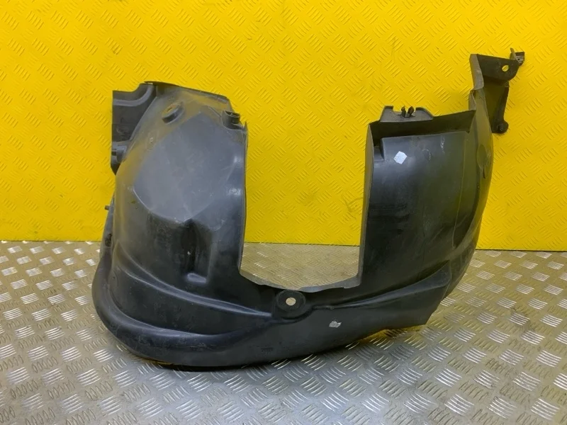 Защита арок передняя правая (подкрылок) Dacia Duster 2010-2017 2014 638400004R 1.5 D K9K858