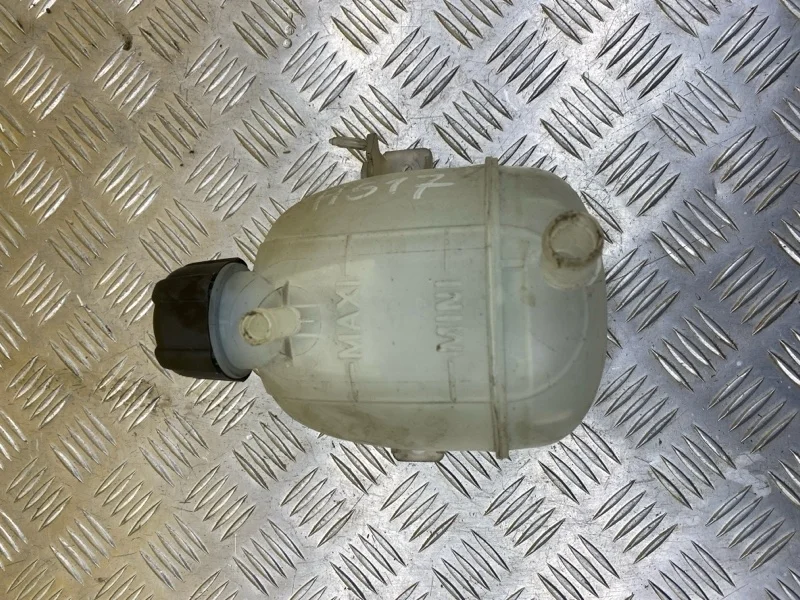 Бачок расширительный Dacia Duster 2010-2017 2014 217107259R 1.5 D K9K858