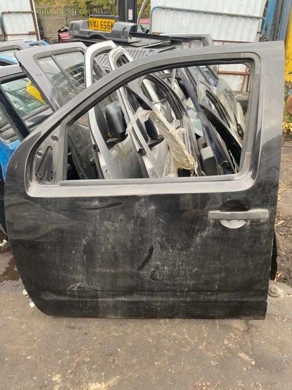 Дверь передняя левая Nissan Navara (D40) 2004-2015 2006 80101EB330