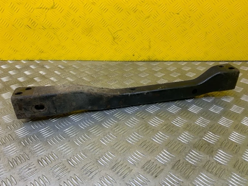 Балка под радиатор Nissan Navara (D40) 2004-2015 2008 50130EA400 ПИКАП 2.5 D YD25DDTI