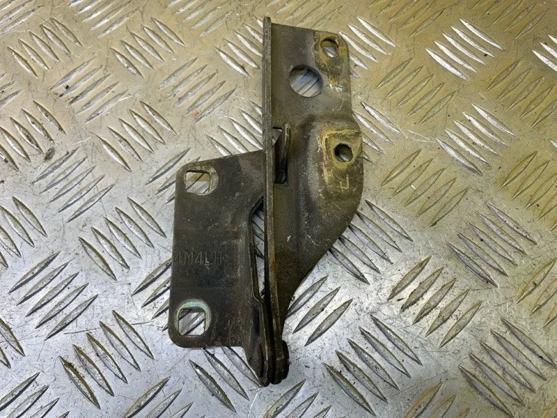 Петля капота левая Nissan Pathfinder (R51M) 2004-2013 2005 654014M400 ВНЕДОРОЖНИК 2.5 D YD25DDTI