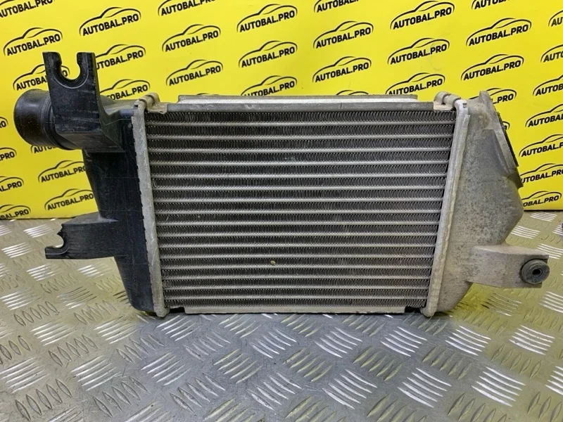 Интеркулер Mitsubishi L200 (2006-2015) 2013 MN135001 ПИКАП 2.5 D 4D56