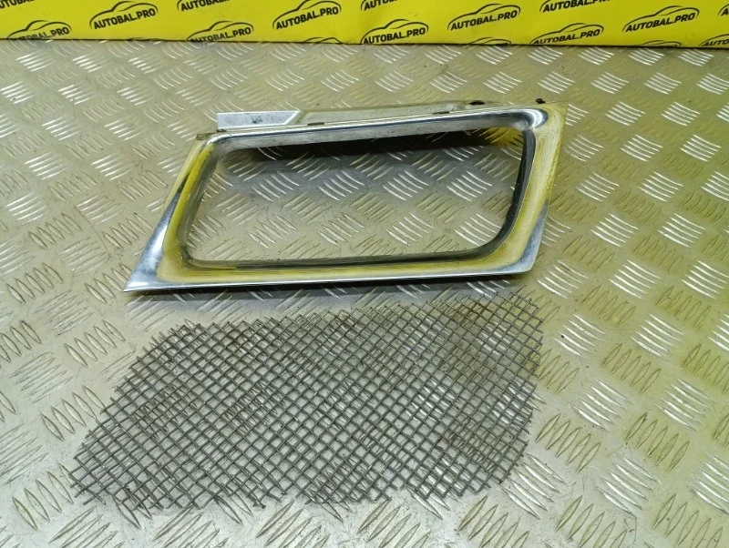 Решетка радиатора Mitsubishi L200 (2006-2015) 2013 7450A188 ПИКАП 2.5 D 4D56, правая