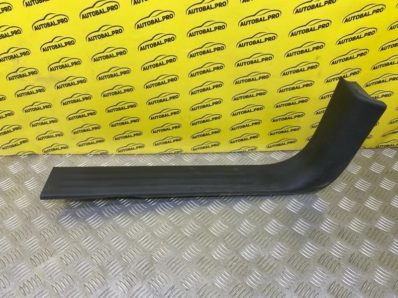 Накладка на порог внутренняя передняя левая Infiniti QX80 (2013-2020) 2014 769B51LA0A 5.6 I VK56VD