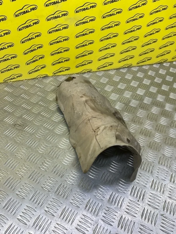 Тепловой экран моторного отсека Infiniti QX80 (2013-2020) 2014 165901LA0A 5.6 I VK56VD