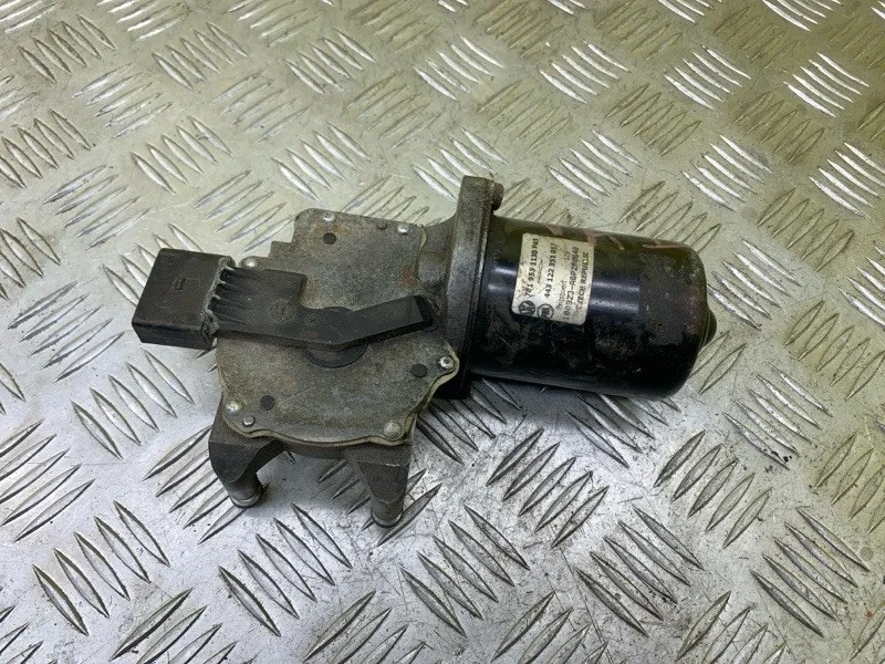 Моторчик передних стеклоочистителей (дворников) Volkswagen Amarok (2010-2016) 2010 7E1955113B ПИКАП 2.0 D CDCA