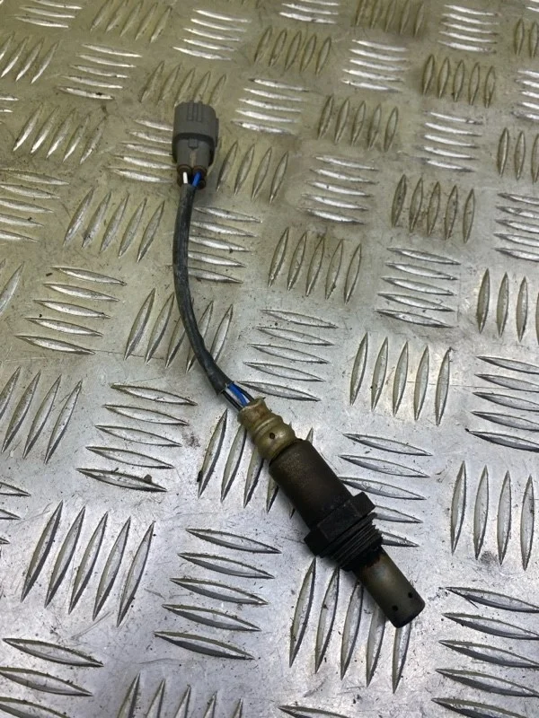Лямбда-зонд Toyota Tundra II (2006-2022) 2010 894650C180