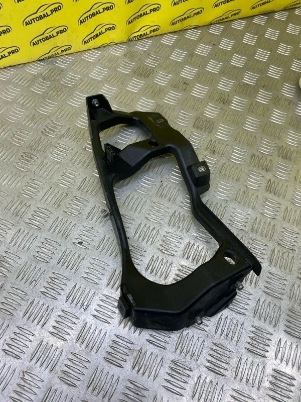 Кронштейн Volkswagen Touareg II (2010-2018) 2013 7P6806510 ВНЕДОРОЖНИК 3.0 D CJMA