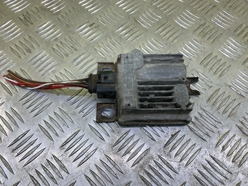 Блок управления топливным насосом Volkswagen Touareg II (2010-2018) 2013 7P0906093B ВНЕДОРОЖНИК 3.0 D CJMA