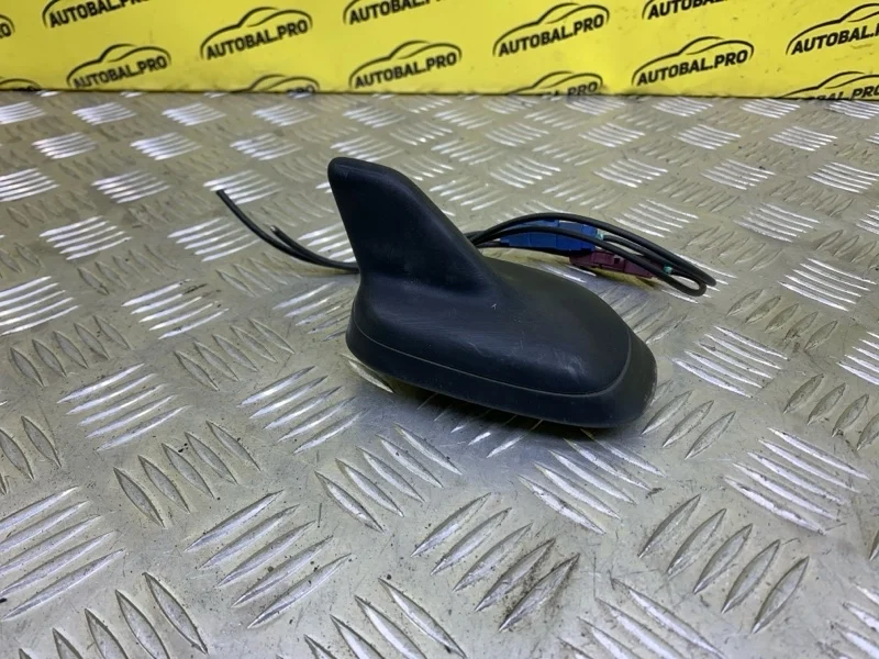 Антенна Volkswagen Touareg II (2010-2018) 2013 3C0035507N ВНЕДОРОЖНИК 3.0 D CJMA