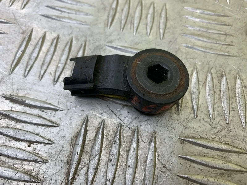 Датчик детонации Toyota Land Cruiser Prado 150 (2009-2023) 2012 8961520090 2.7 I 2TRFE