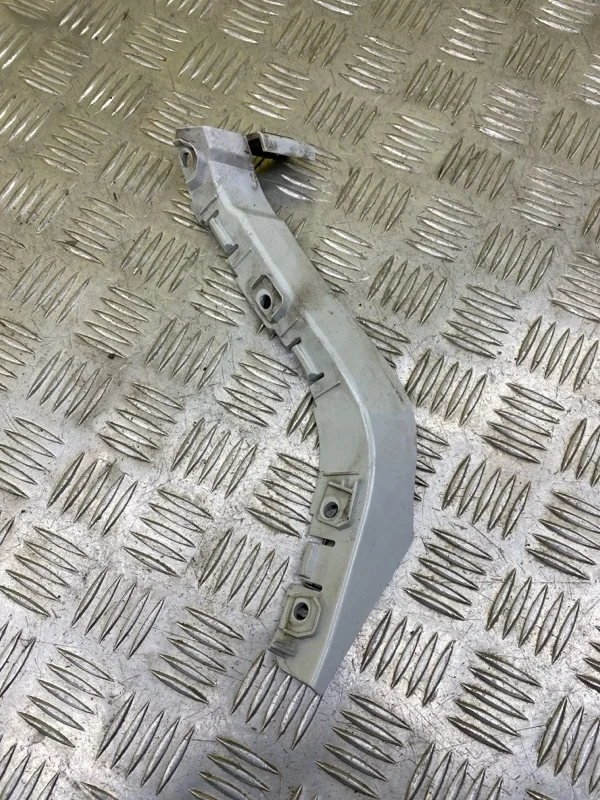 Крепление бампера Land Rover Range Rover Evoque I (2011-2018) 2014 BJ3217A882AC ВНЕДОРОЖНИК 2.2 D 224DT, левое