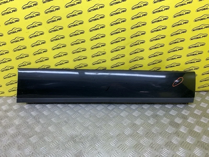 Молдинг двери передней правой Land Rover Range Rover Evoque I (2011-2018) 2014 LR044666 2.2 D 224DT