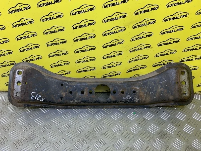 Балка под КПП Mitsubishi L200 (2006-2015) 2010 MR995060 ПИКАП 2.5 D 4D56