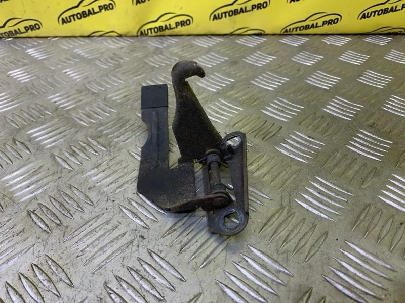 Крюк замка капота Land Rover Range Rover Evoque I (2011-2018) 2016 LR035401 2.0 D 204DTD