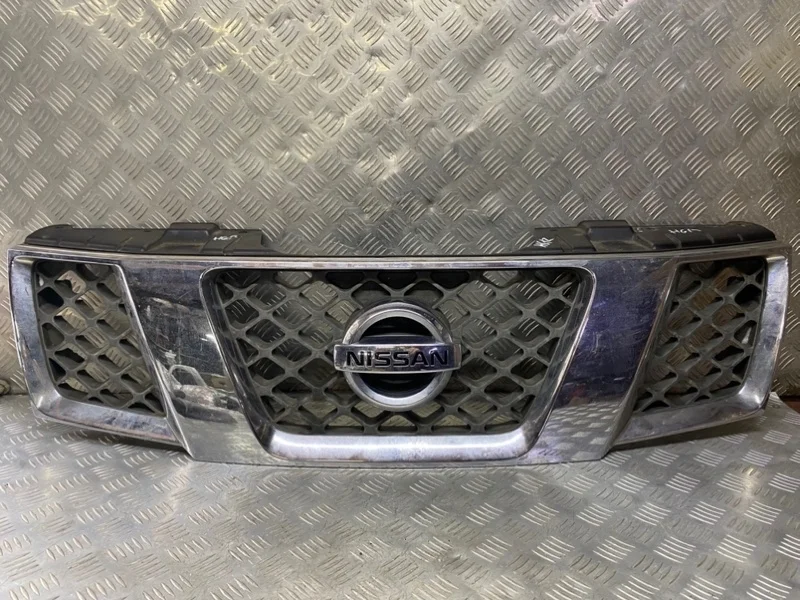 Решетка радиатора Nissan Pathfinder (R51M) 2004-2013 2006 62310EB400 ВНЕДОРОЖНИК 2.5 D YD25DDTI