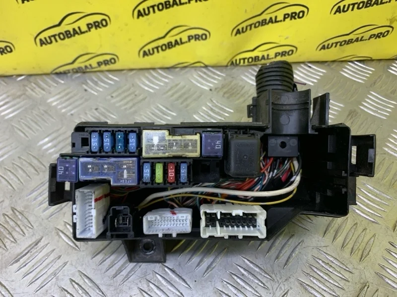 Блок предохранителей Nissan Pathfinder (R51M) 2004-2013 2007 24381C9900 ВНЕДОРОЖНИК 2.5 D YD25DDTI