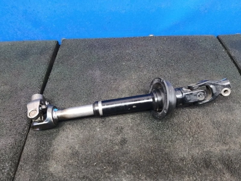 Карданчик рулевой Toyota Camry 2015 4522033310 ASV50 2.5 2AR-FE