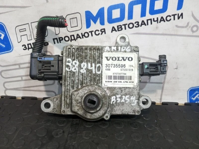 Блок управления АКПП Volvo XC60 30735596 B5244S4
