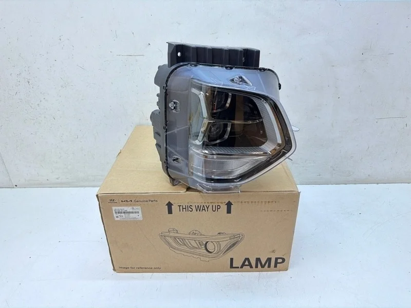 Фара Hyundai Santa Fe 2018-2021 4