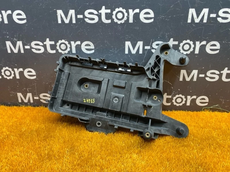 Крепление аккумулятора Audi A3 2011 1K0915333 8P CAXC