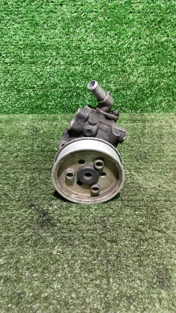 Насос гур Volkswagen Amarok 2010 2H0422154A CDCA