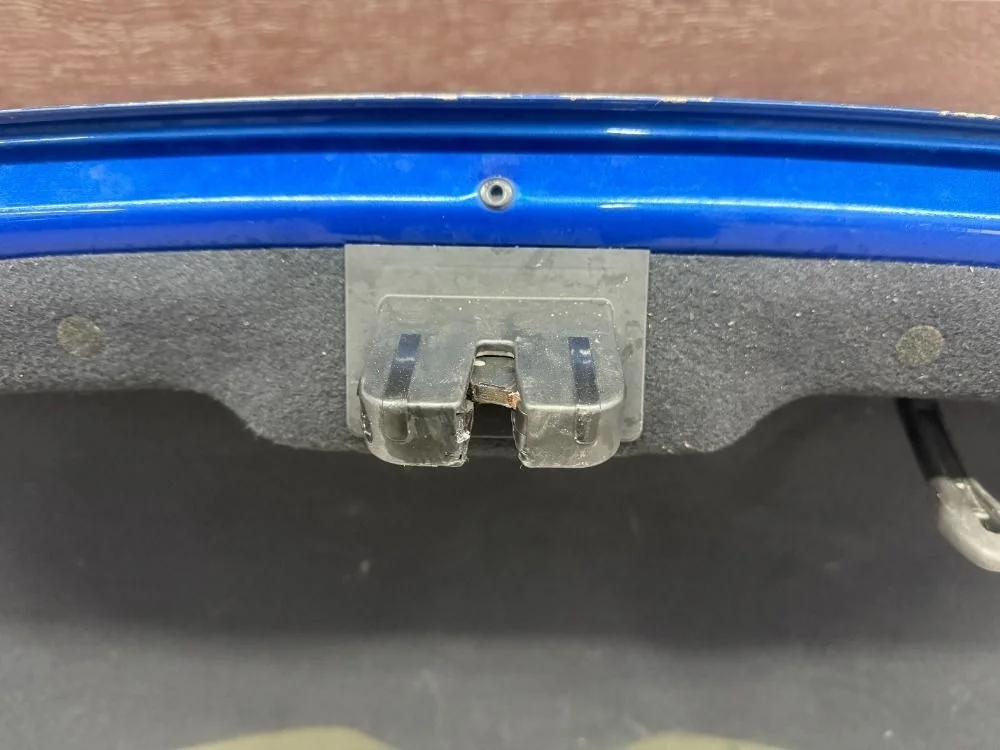 Замок крышки багажника Skoda Octavia III (2013—2017)