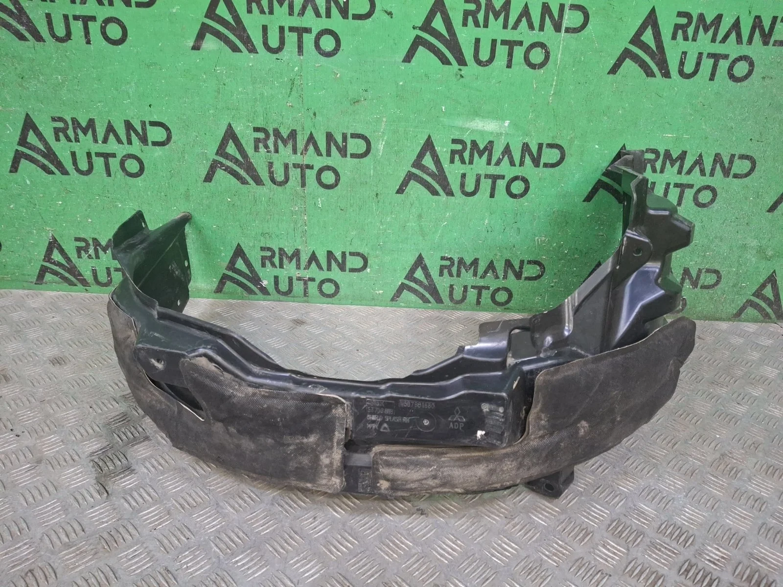 Подкрылок Mitsubishi Outlander 2012-нв 3