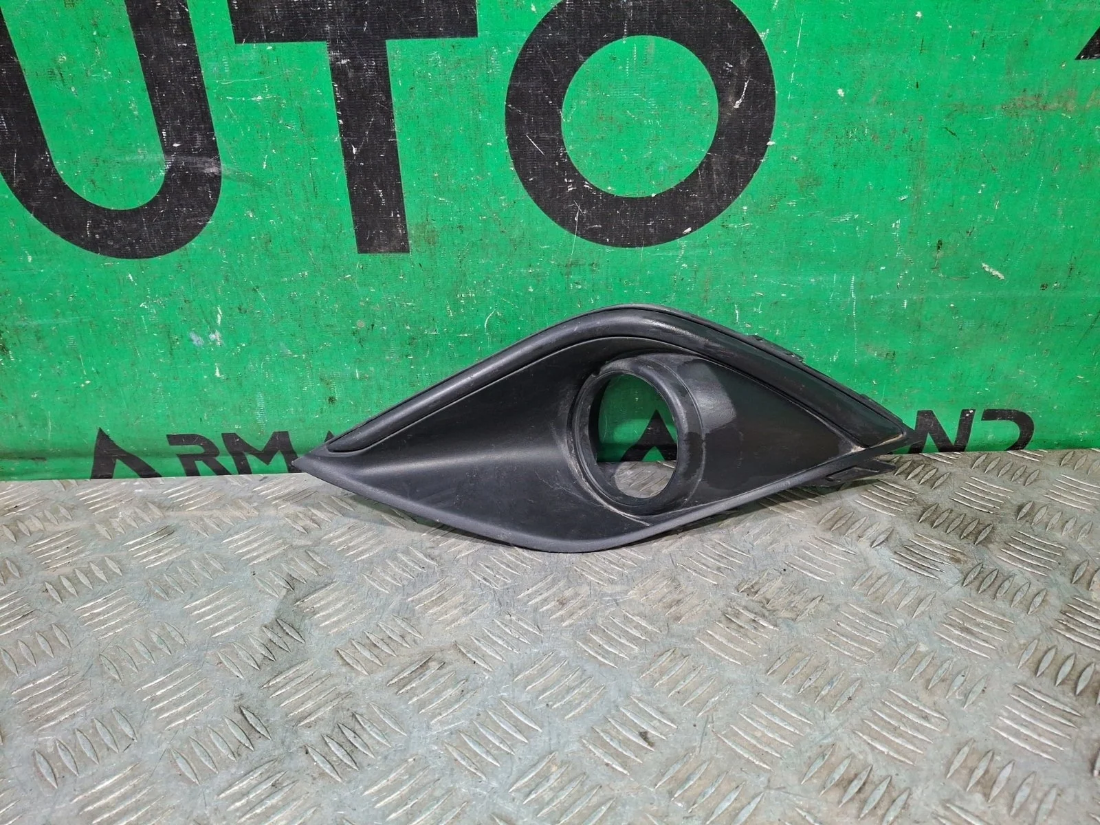 Окантовка птф Mitsubishi Outlander 2018-нв 3