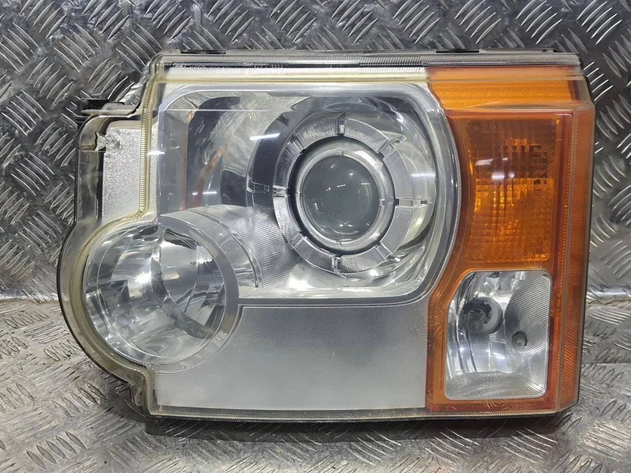 фара левая Land Rover Discovery 3