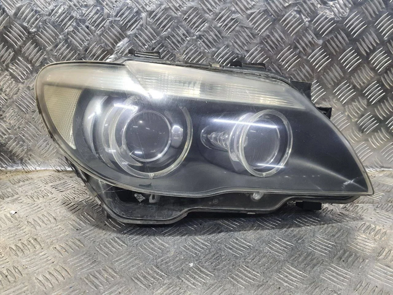 фара правая BMW 7 E65/E66