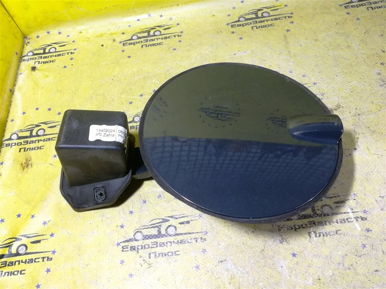 Лючок бензобака Opel Zafira 13111596 B