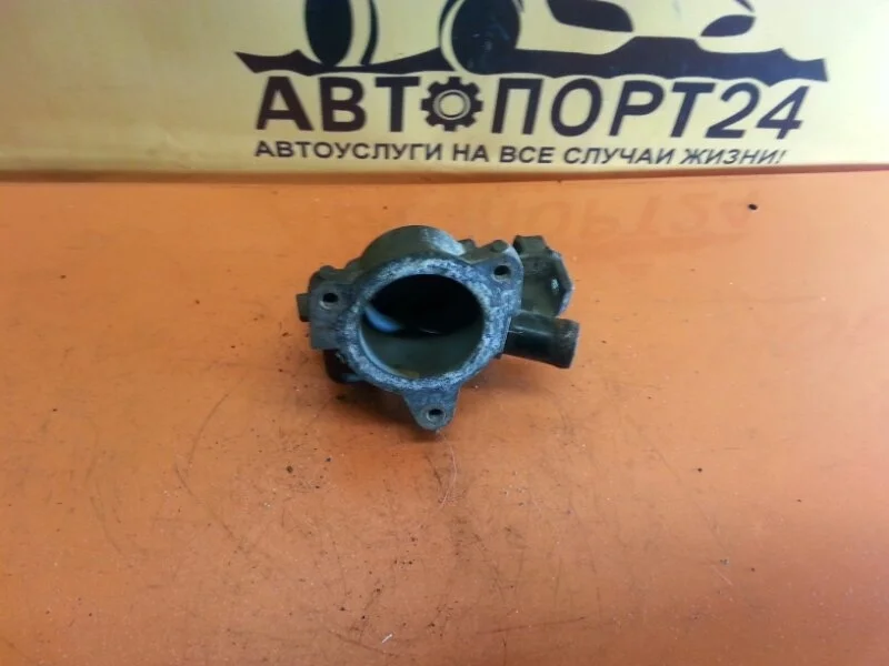 Корпус термостата RENAULT LOGAN 2004-2009 8200493154 LS0G 1.4 1.6 8V