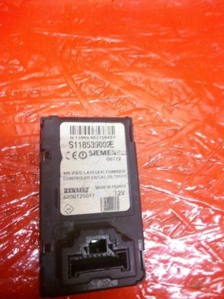 Замок зажигания RENAULT MEGANE 2009-2016 8200125077 LM05 1.6 16V