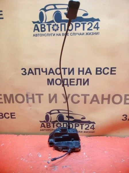 Замок двери RENAULT MEGANE 2002-2008 8200027779 LM05, передний правый