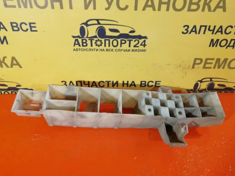 Усилитель заднего бампера RENAULT LAGUNA 2001-2008 7701206439, правый