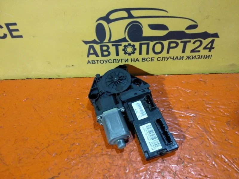 Моторчик стеклоподъемника RENAULT FLUENCE 2009-2013 807310699R, передний левый