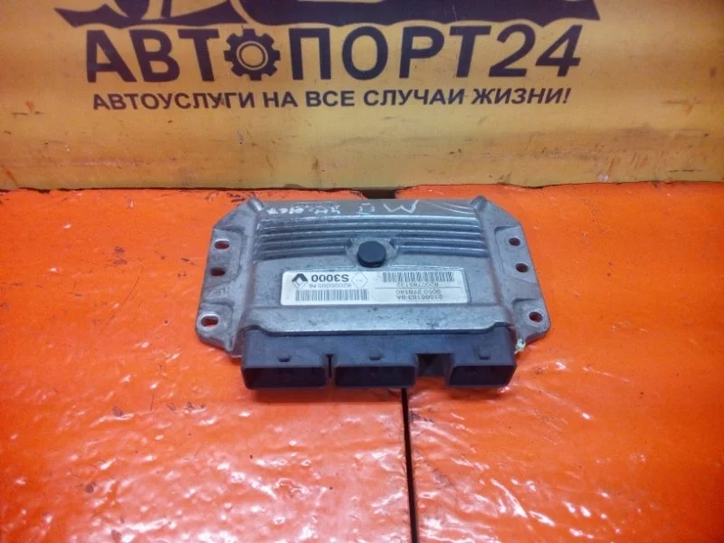 Блок управления двигателем RENAULT MEGANE 2002-2008 8200785132